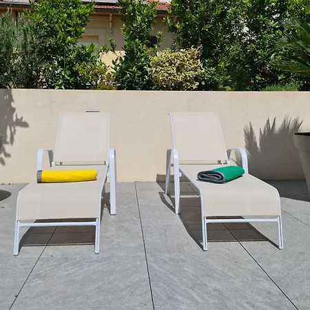 50m2 Avec Terrasse Transat Barbecue Parking Антиб